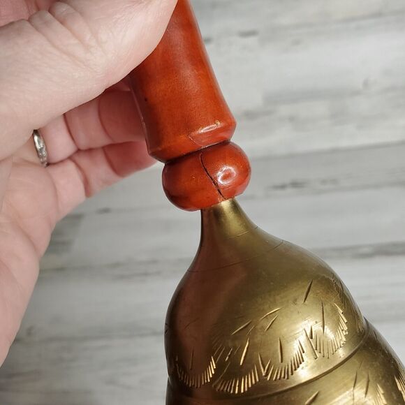 Vintage Etched Brass Hand Bell Wood Handle India - School, Teacher, Call Service - Picture 11 of 12